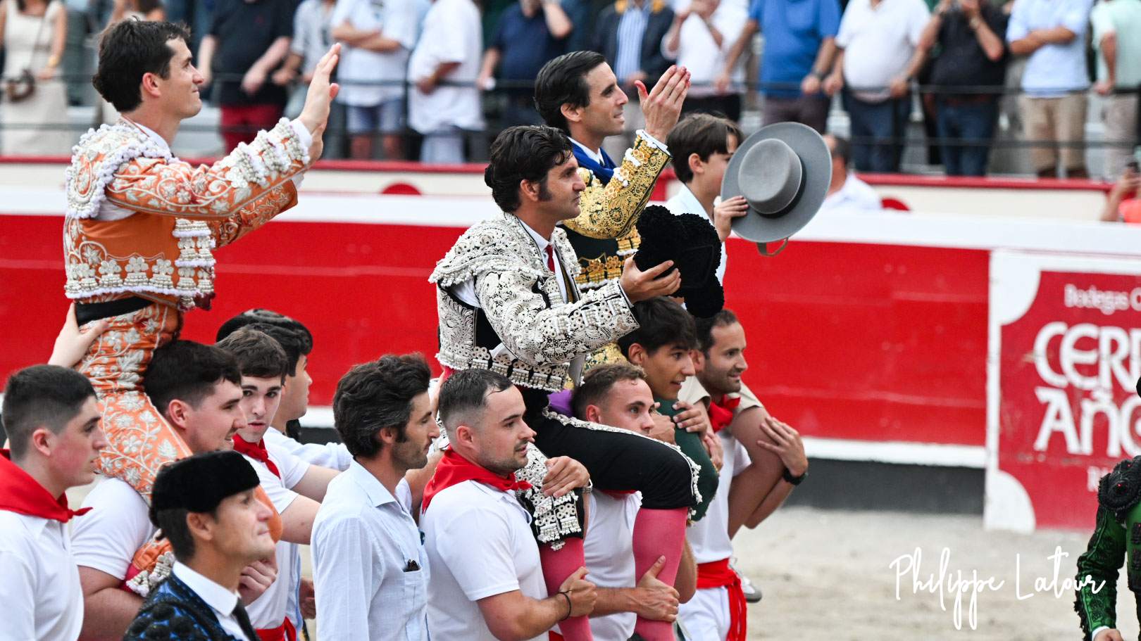 Azpeitia, la corrida en photos - Tertulias