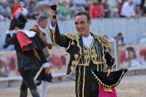 24 09 07 ARLES CHICOT (540)