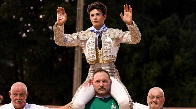 Maurrin, Clovis donne une leçon de toreo