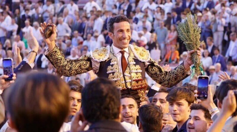 Séville: Secretario et De Miranda au sommet.