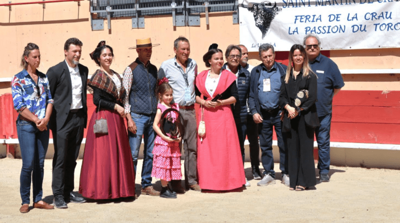 Saint-Martin-de-Crau : oreille pour Matias, matinée dominée par le bétail.