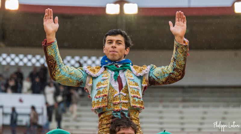 Saint Perdon: le toro vole et Julio Mendez triomphe